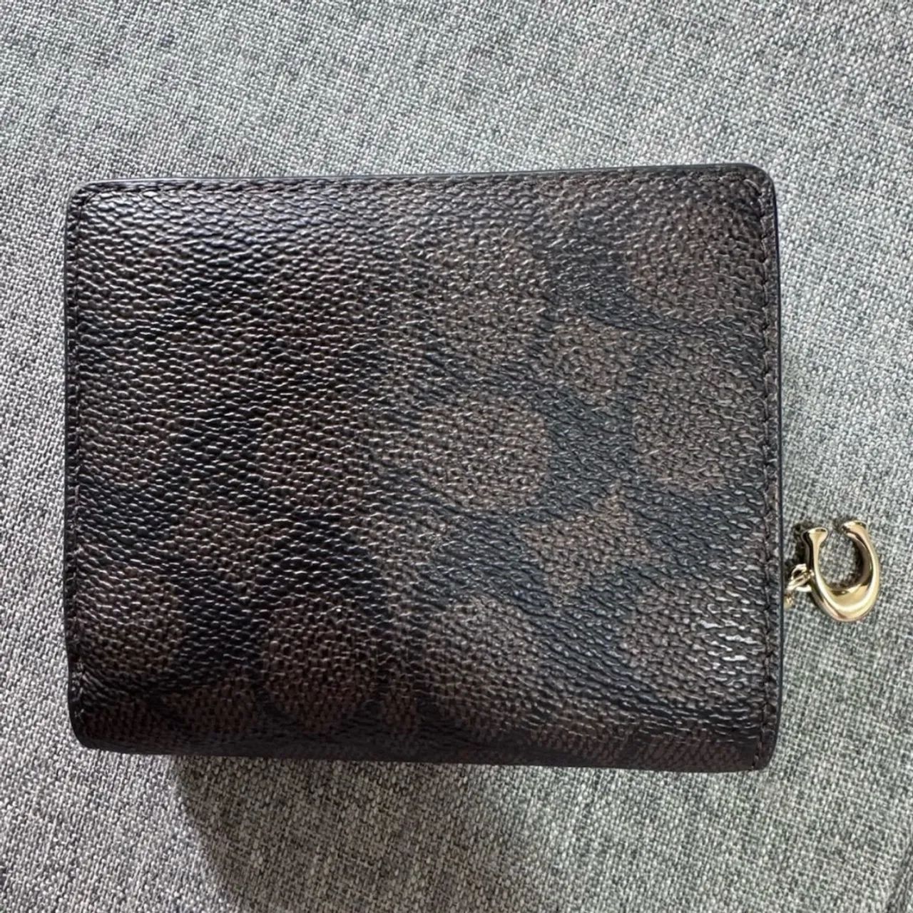 Carteira Coach novíssima monogram  - Foto 2