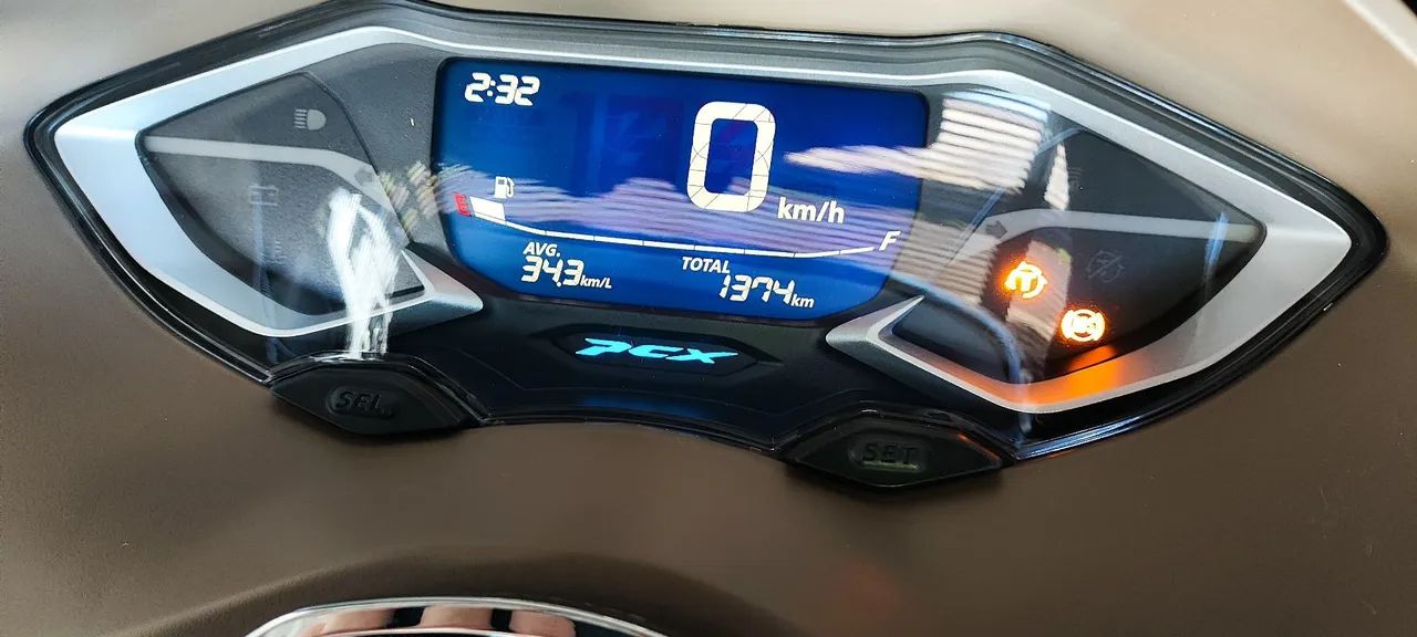 PCX DLX 2026 - Foto 5