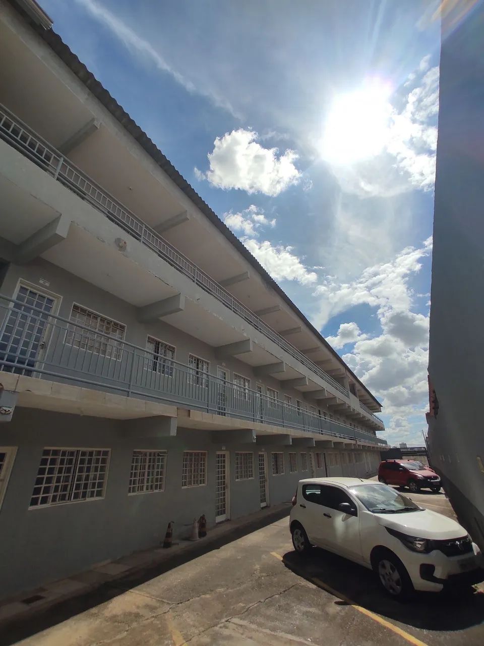 Apartamento duplex com 2 quartos qsc 19 chac 25 PERMUTO em carros