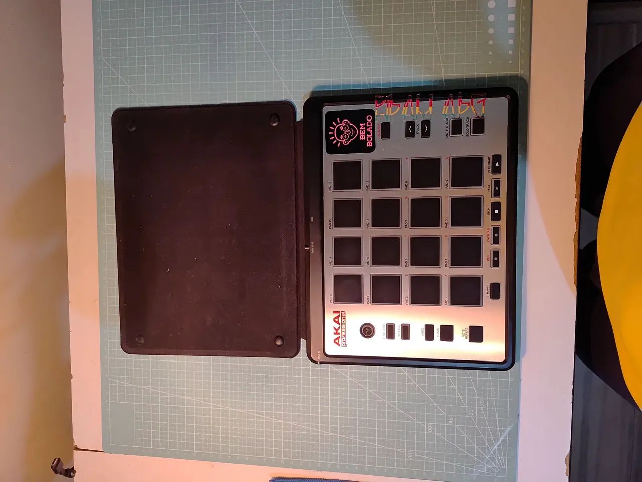 Controlador Akai MPC Element - Foto 2