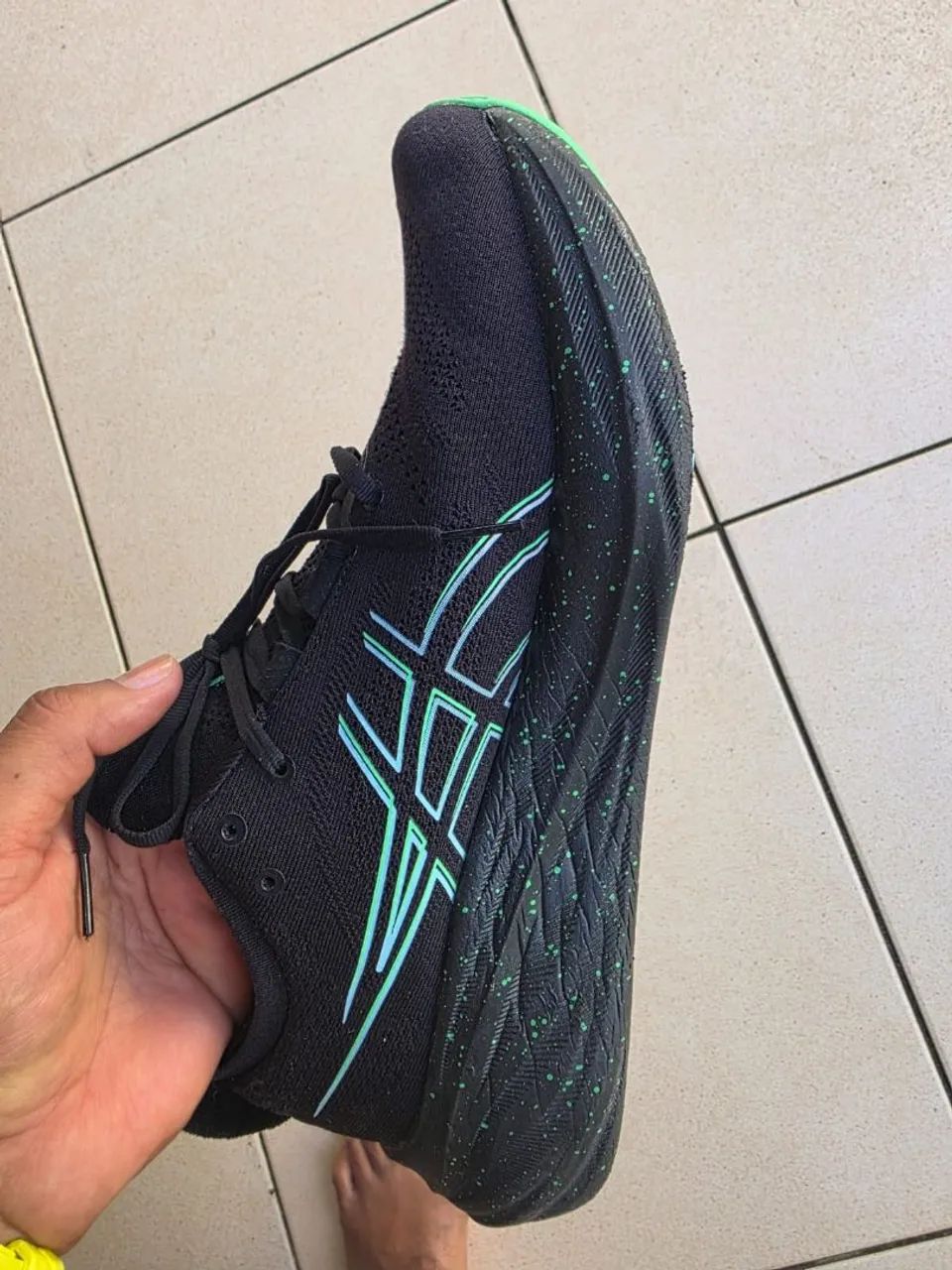Tênis Asics Gel Nimbus 26 TAM 44, tecnologia pure gel e FFblast+