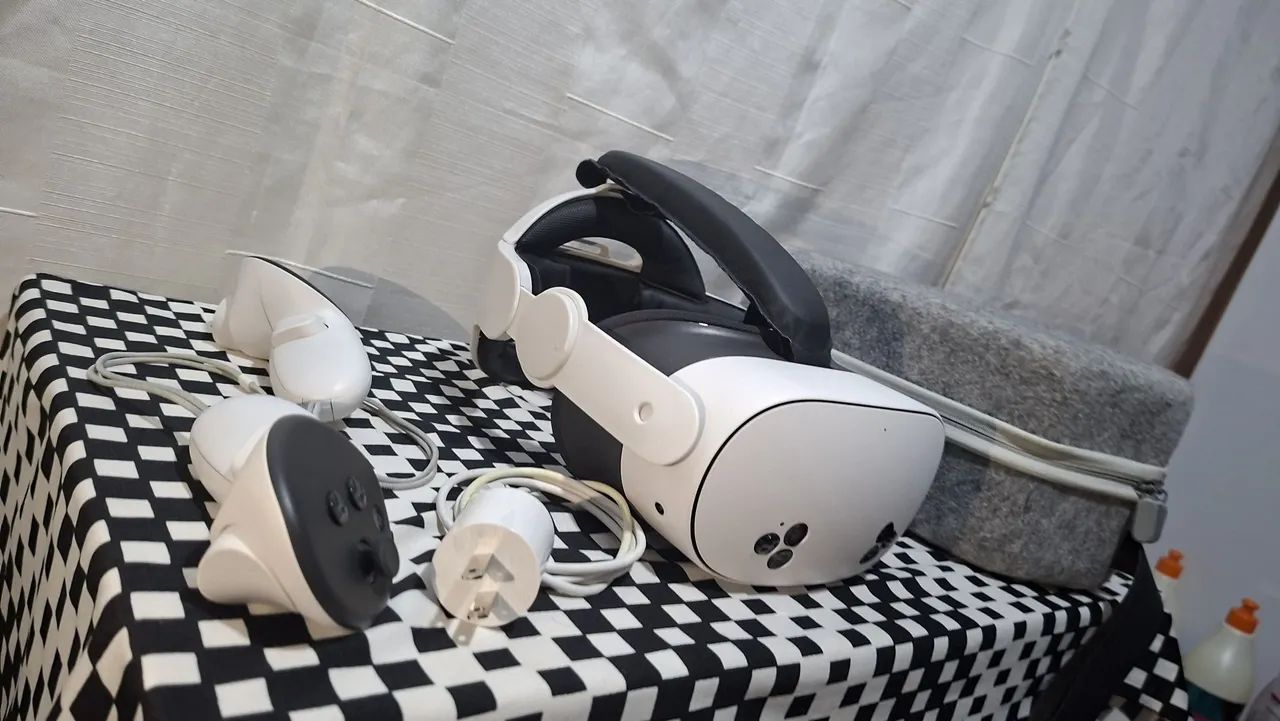 Óculos VR Meta Quest 3s - Foto 2