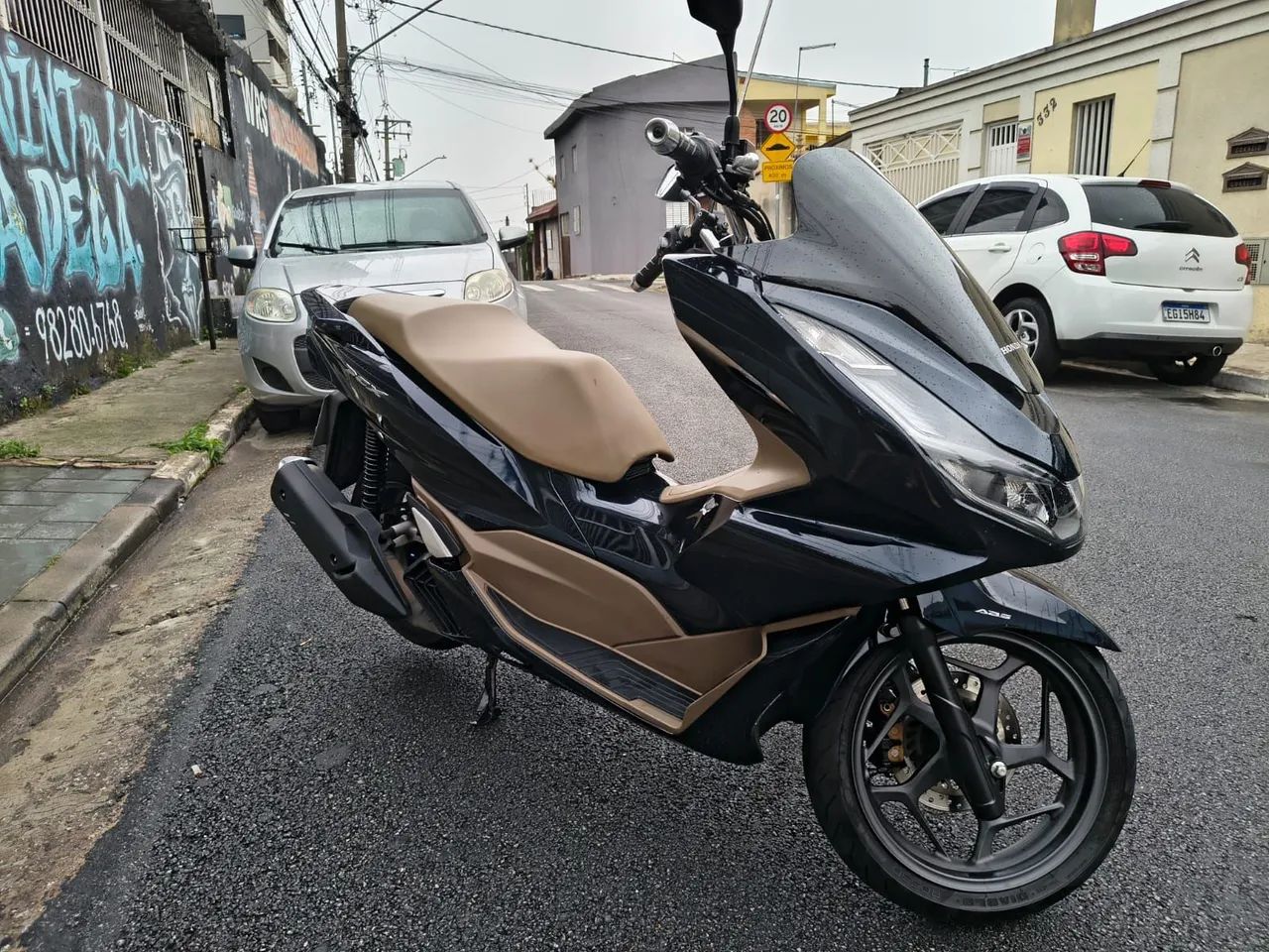 PCX DLX  ABS 2025 - Foto 4