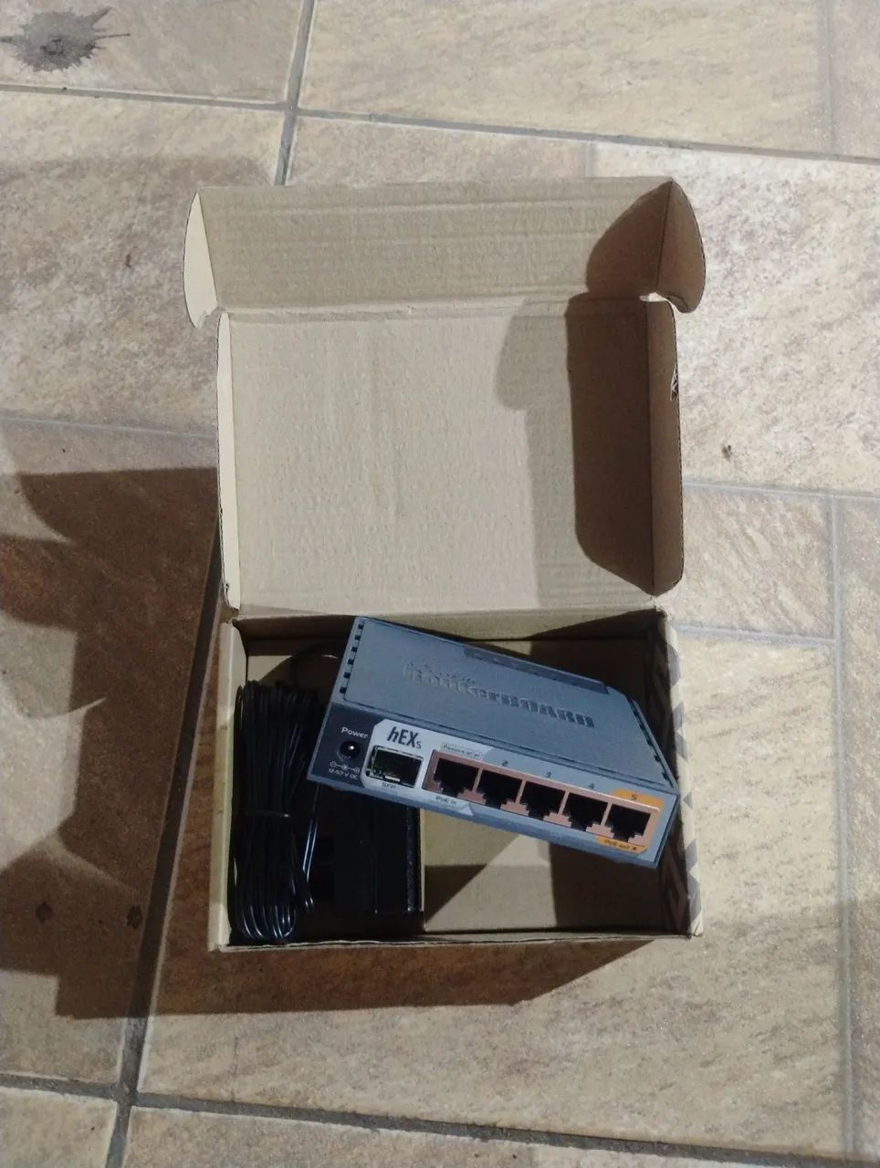 ROTEADOR MIKRO TIK HEX S 5 PORTAS  - Foto 2