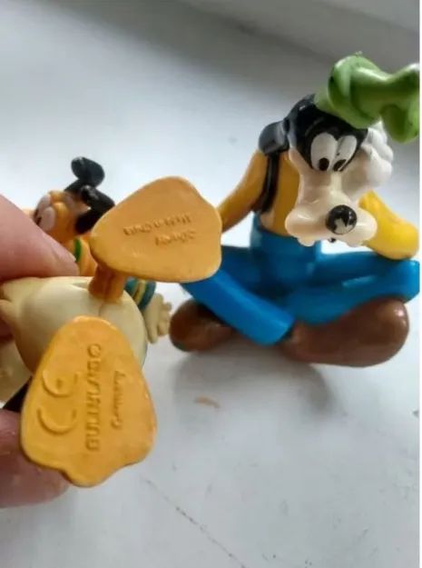 Pato Donald Pateta e Pluto Disney bonecos originais raros Ler Descrição     - Foto 2