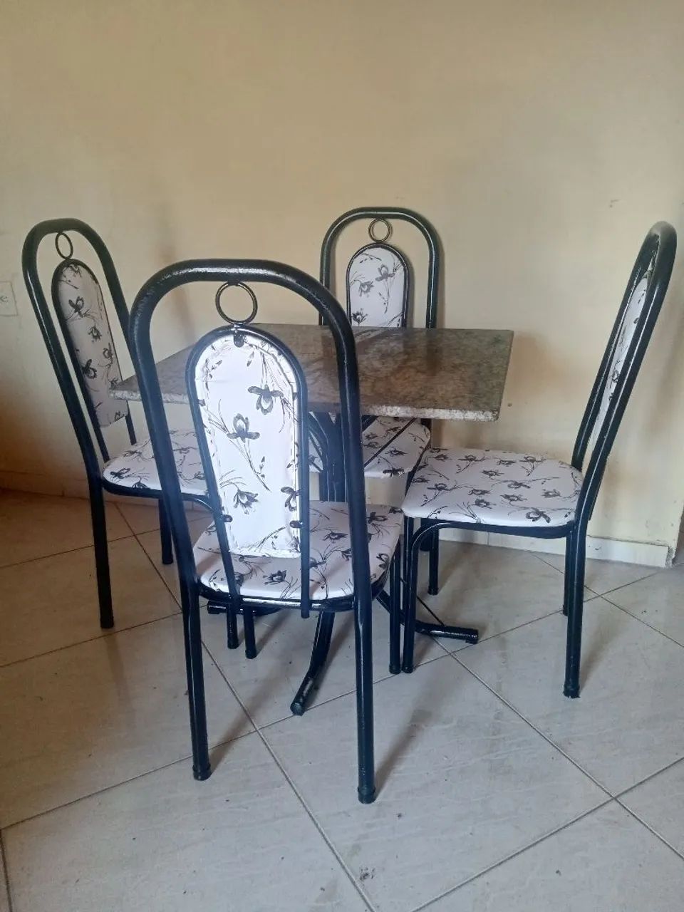 4 cadeiras faço entrega  - Foto 5