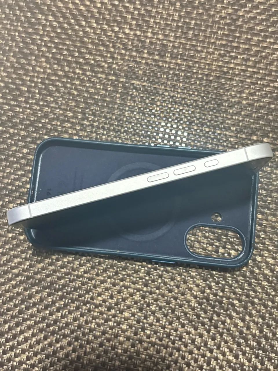 iPhone 16  - Foto 4