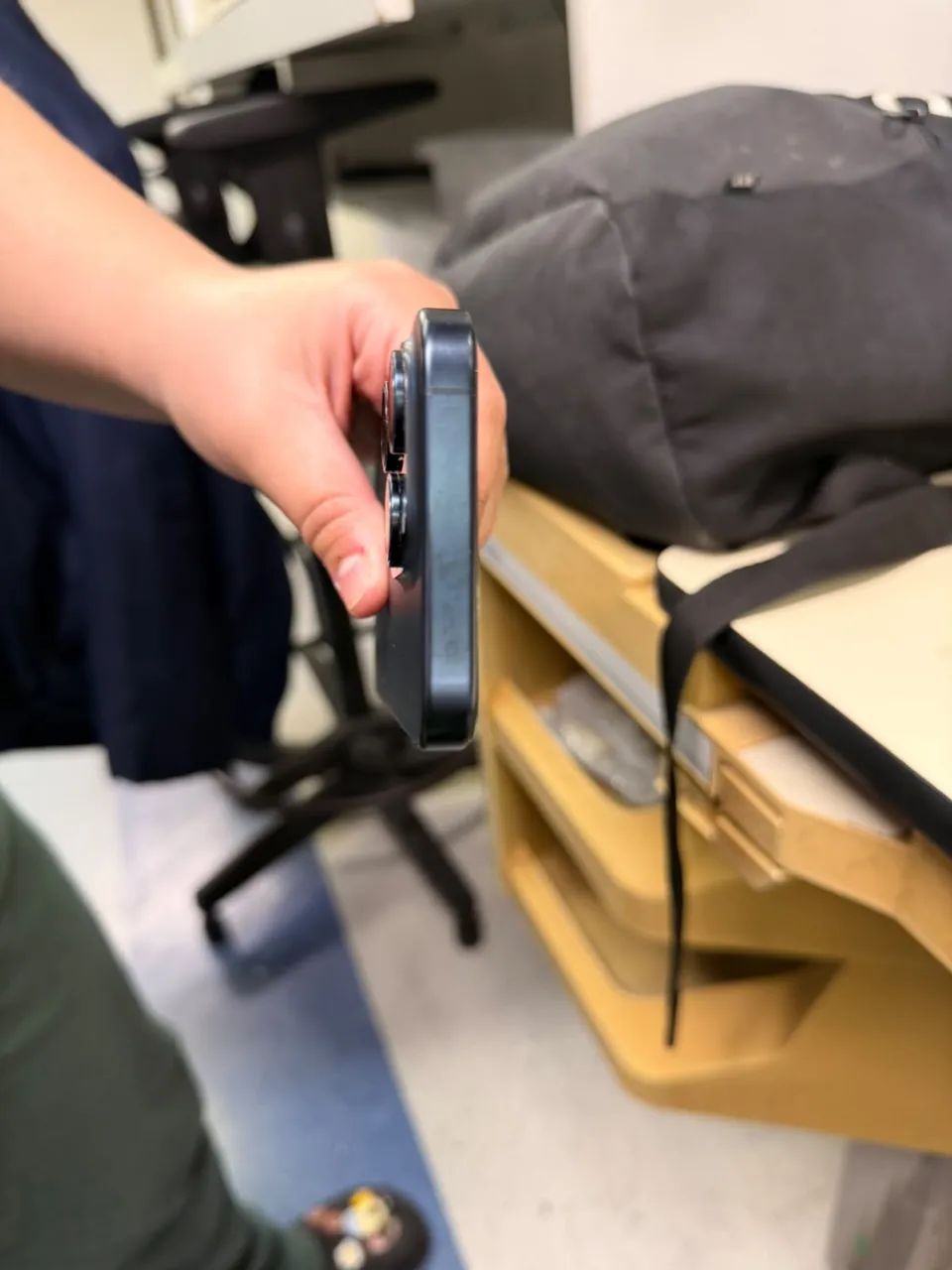 iPhone 15 Pro - Foto 2