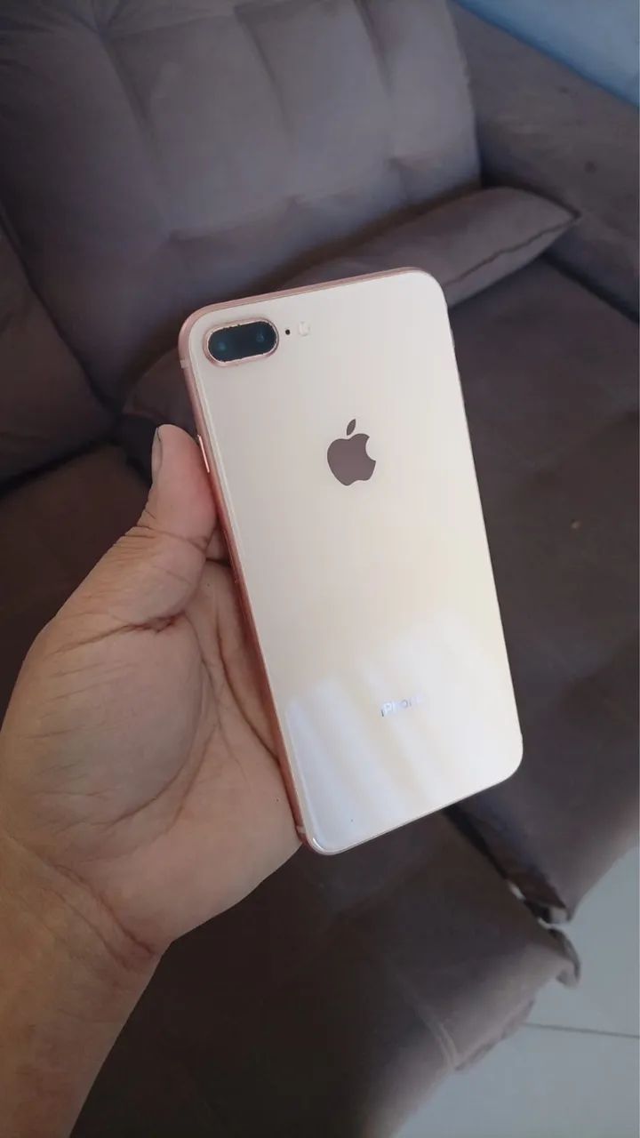 iPhone 8 Plus rose 64 gigas 100% saúde da bateria - Foto 2