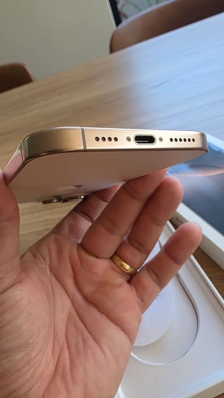 Iphone 16 pro max desert 256gb - Foto 2