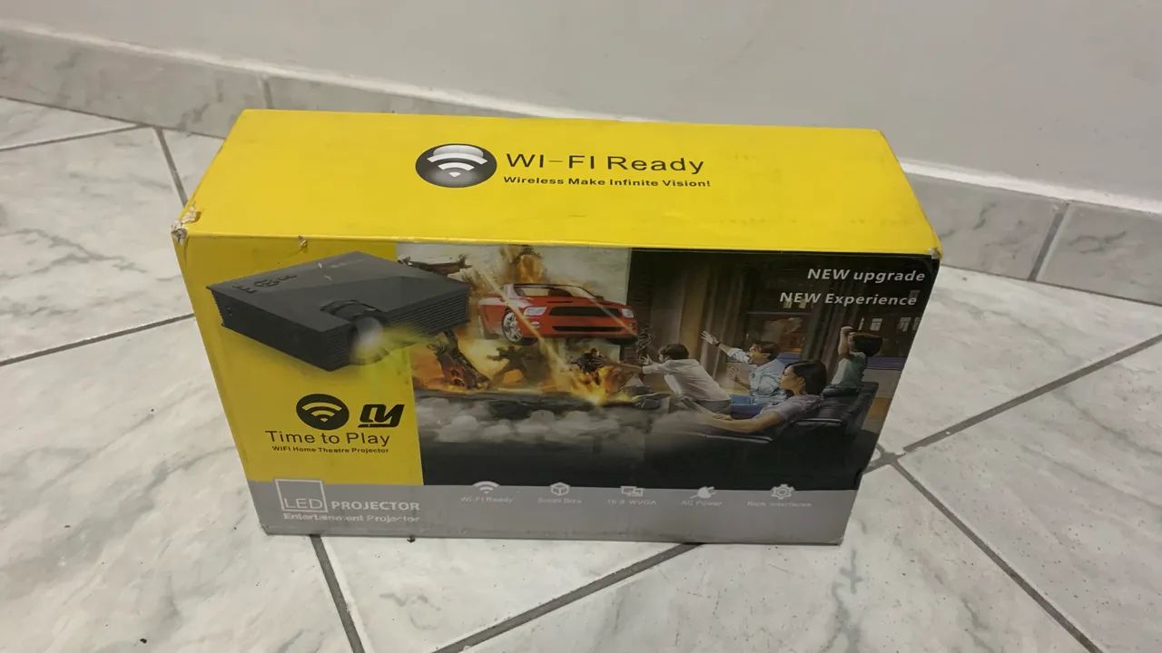 Projetor Mini Unic UC68 1800lm preto - Foto 5