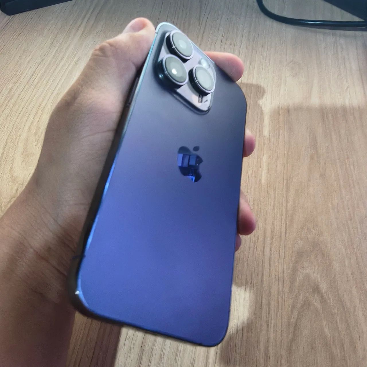 iPhone 14 Pro perfeito 