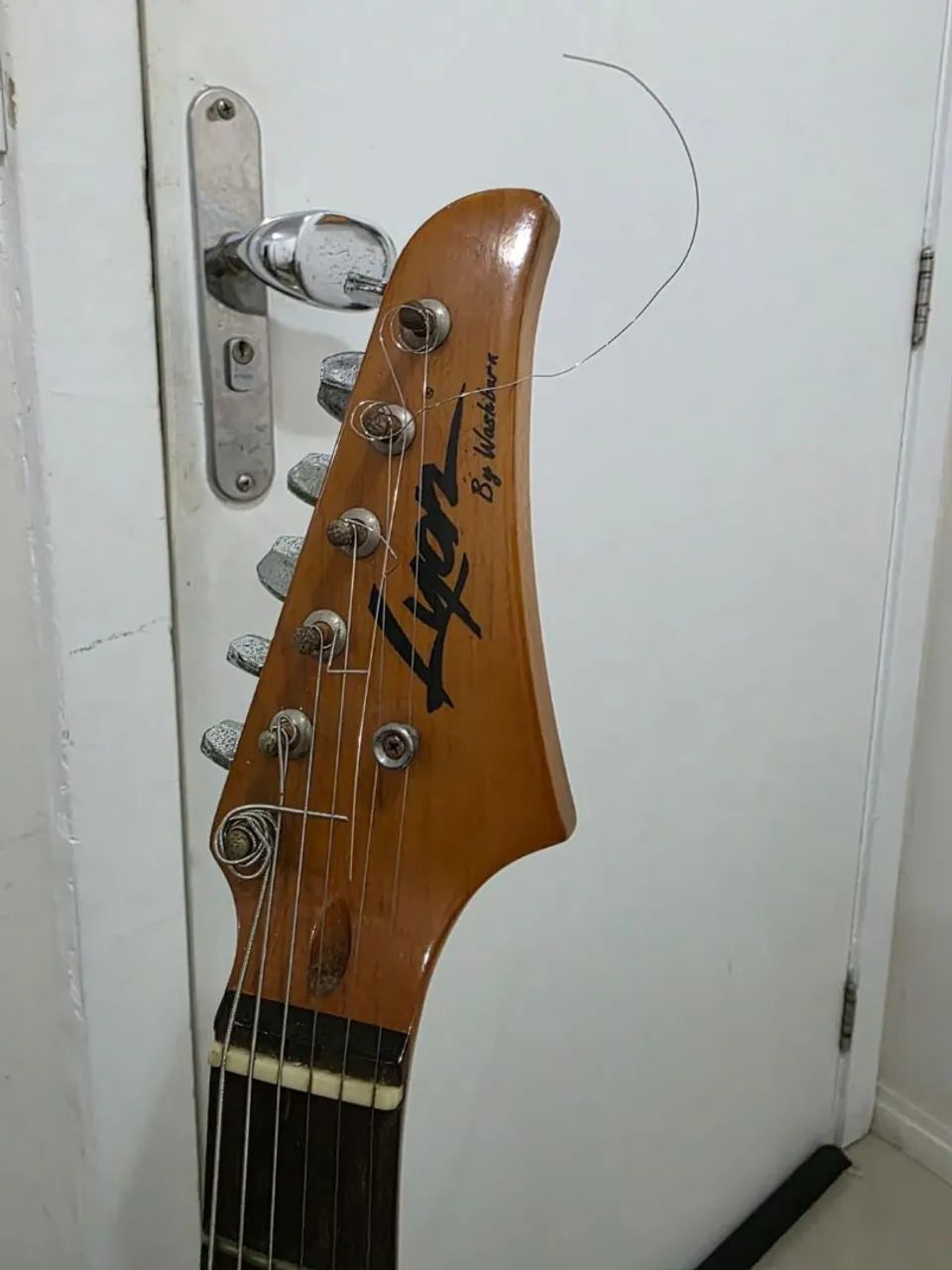 Guitarra Washburn Lyon - Foto 3