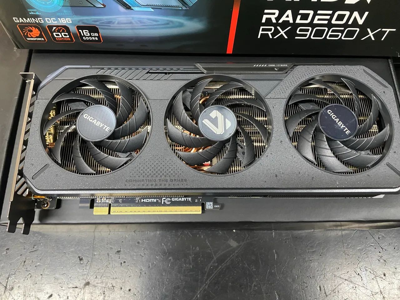 RADEON 9060XT 16GB  - Foto 4