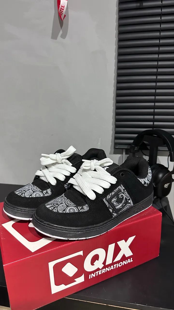 TÊNIS QIX 90'S OG - PRETO - Foto 4