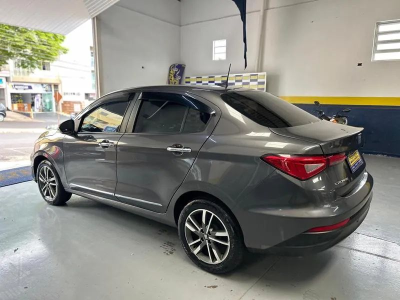 Fiat Cronos Precision 1.3 16V Flex Aut. 2023 - Foto 5