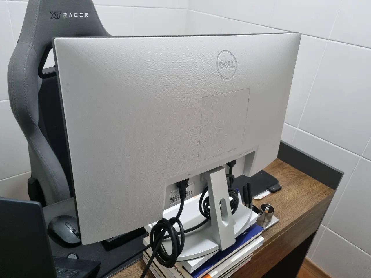 Dell 24-inch Monitor417561974429470721