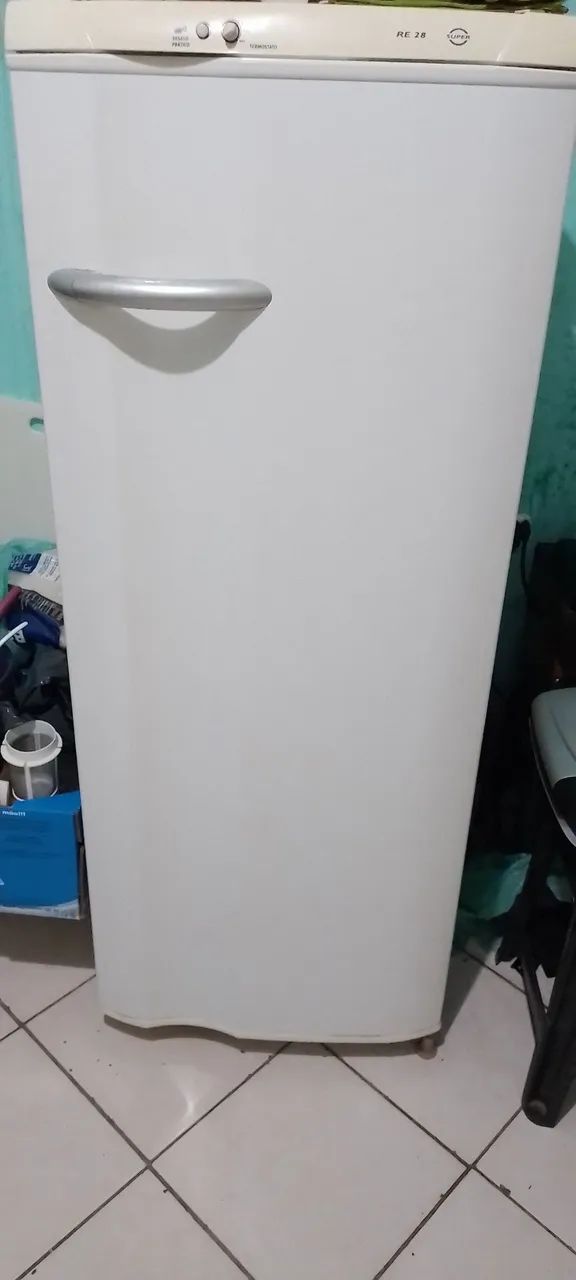 Geladeira Electrolux 630,00 - Foto 2