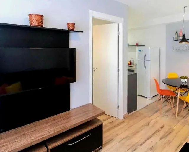 Apartamento ( 2 dormitórios ) , aluguel anual com caução e com mobília. 