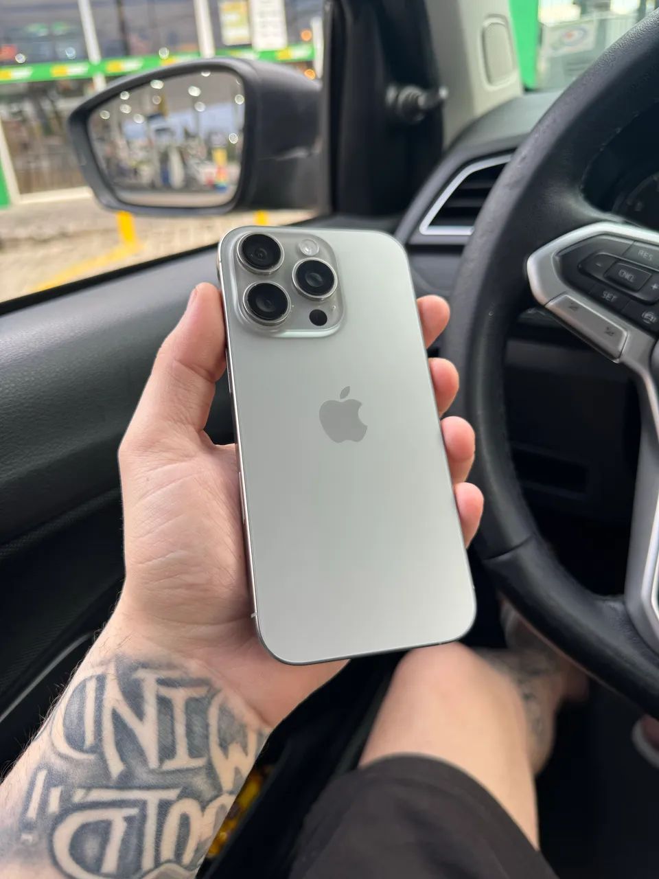 IPhone 16 Pro 128gb - Foto 2