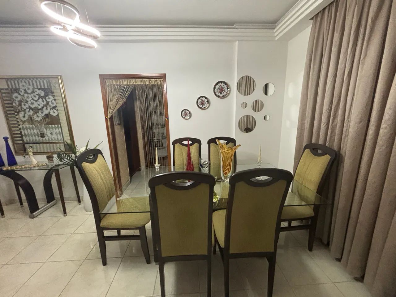 Mesa de vidro com 6 cadeiras - Foto 2