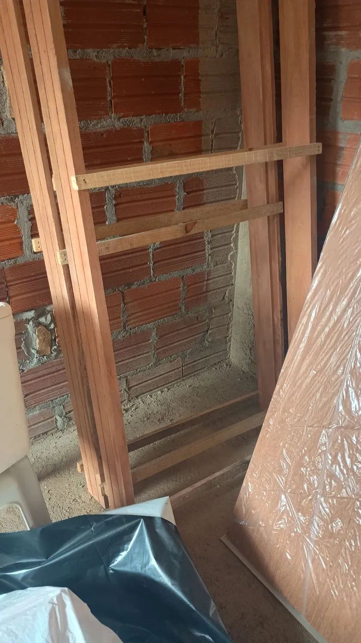 Vendo 02 Portas com caixonetes 80x210 ótimo valor! 