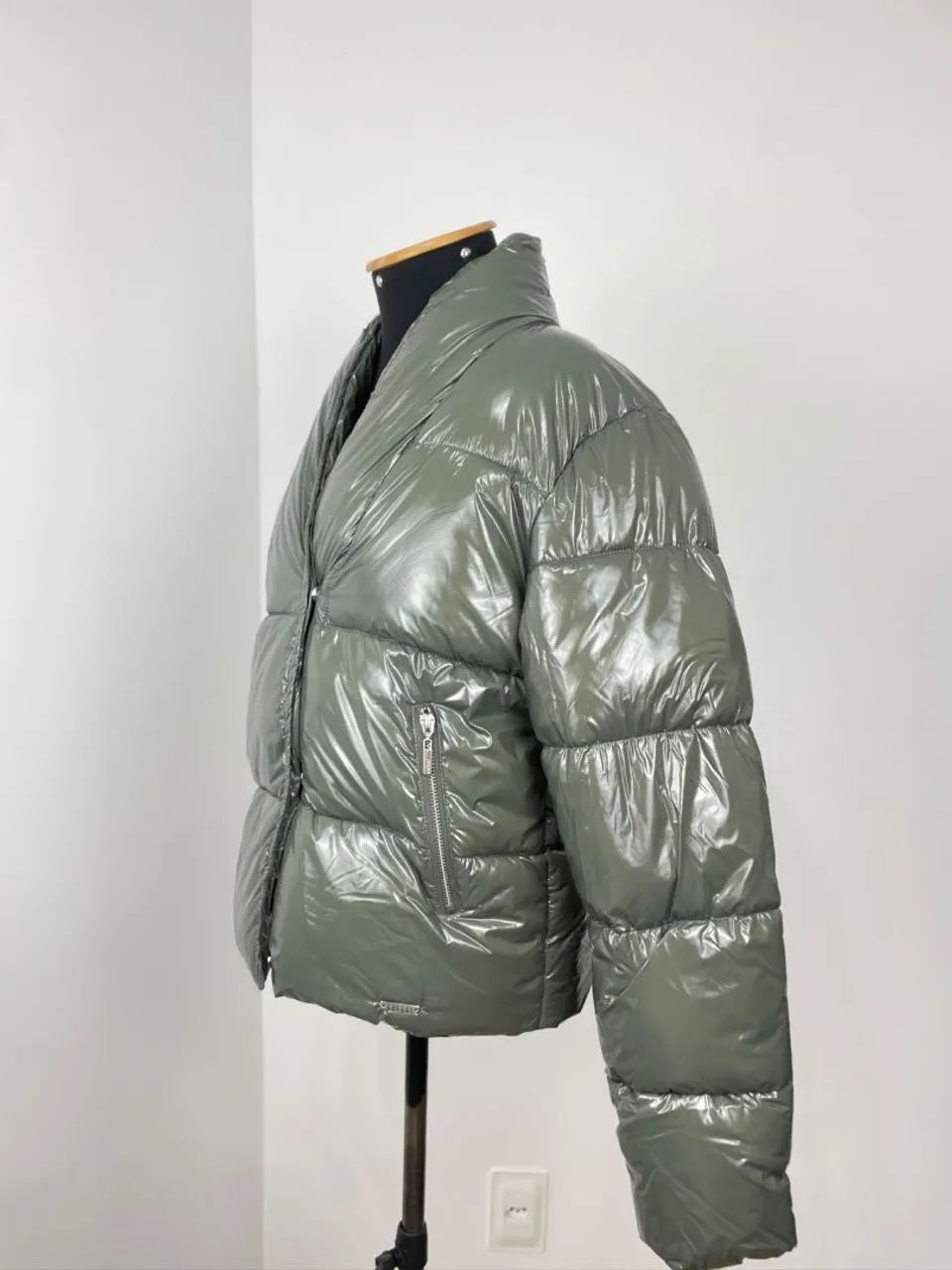 Jaqueta puffer Colcci P *peça nova com etiqueta* - Foto 4