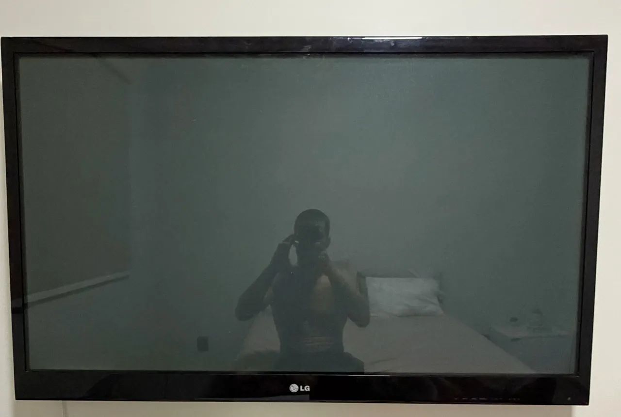Televisão LG com defeito 