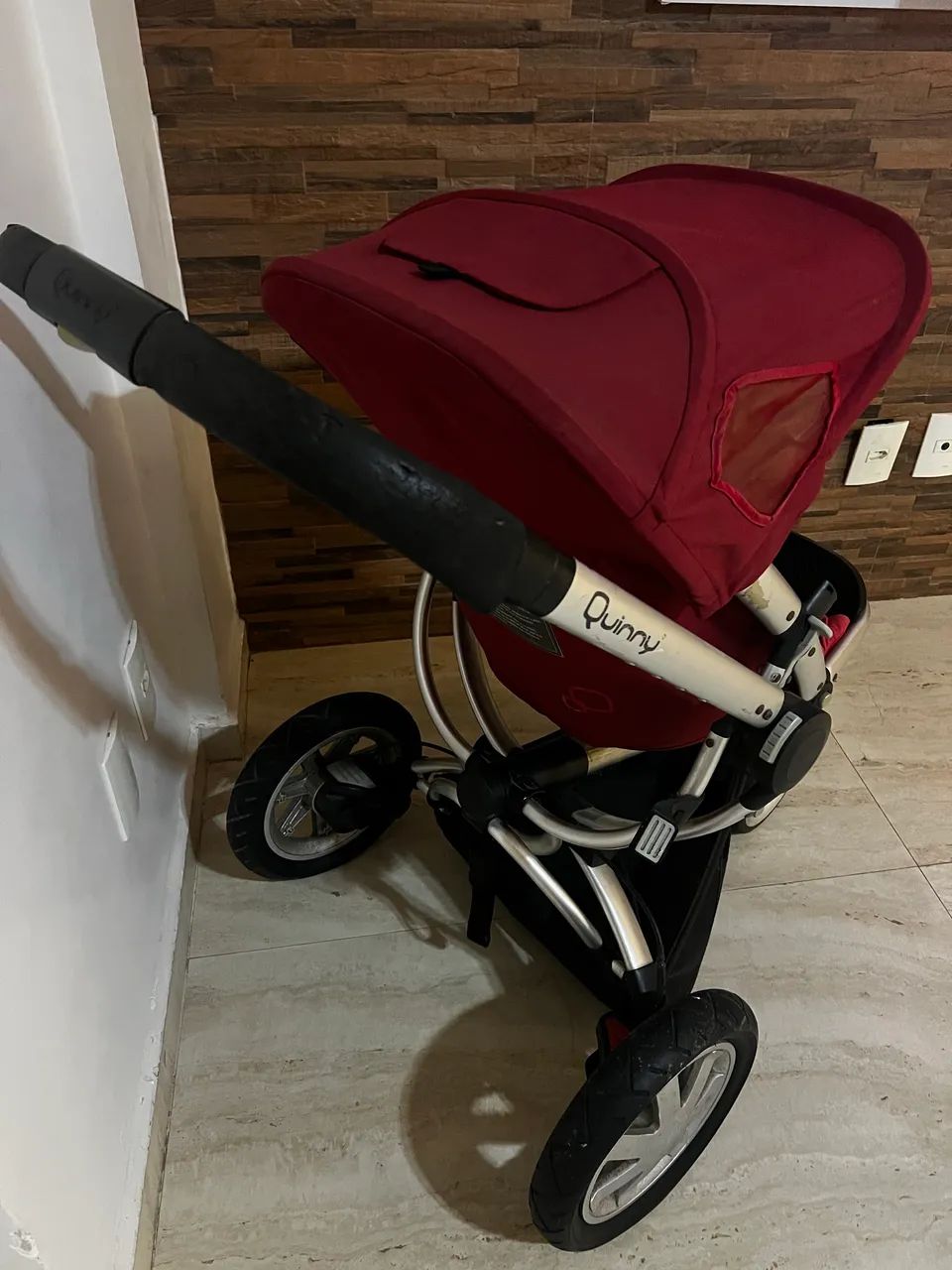 Carrinho de bebê Quinny Buzz vermelho  - Foto 2