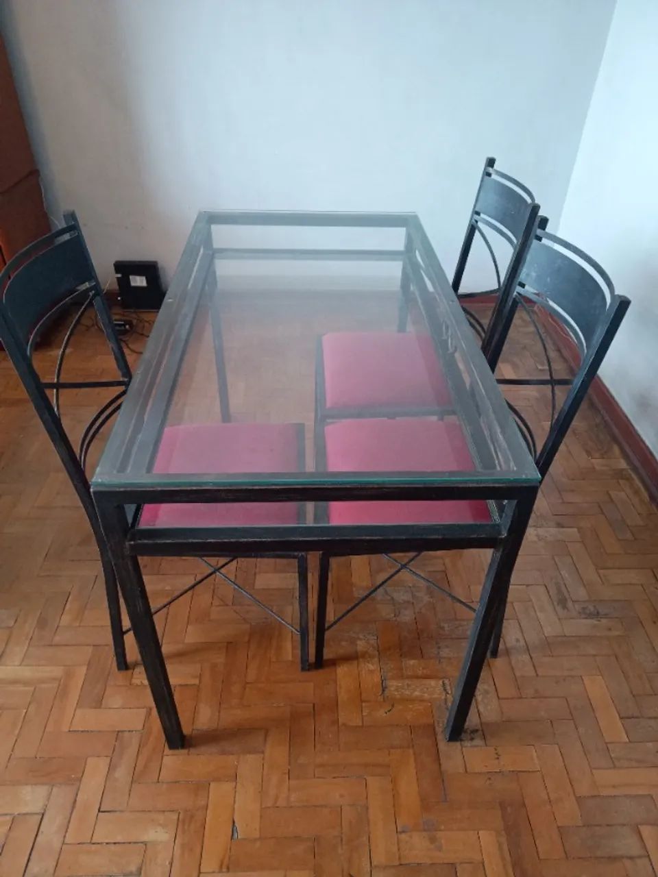 mesa de jantar clássica ferro com vidro duplo e três cadeiras - Foto 5