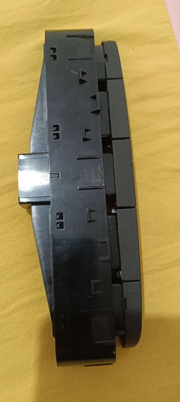 Botão de comando para Onix ,Tracker 2020/2024 Alerta,pisca ,porta mala,e trava  - Foto 3