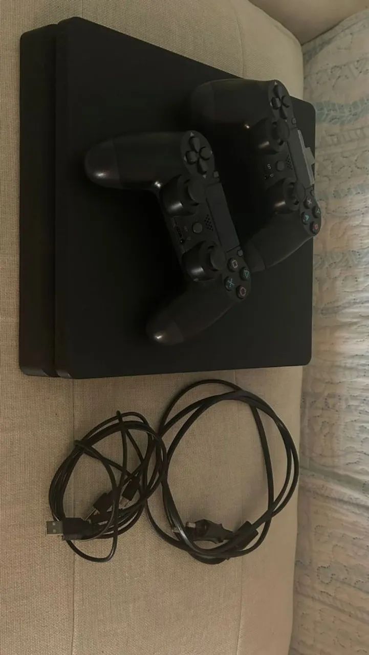 PS4 SLIM 500GB + 2 CONTROLES + 2 JOGOS - Peças e Acessórios de