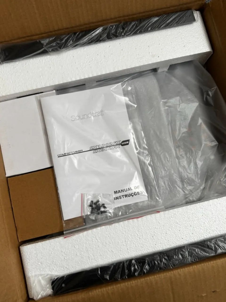Vendo/Troco Mesa de Som 8 Canais USB SX802FX - Foto 5