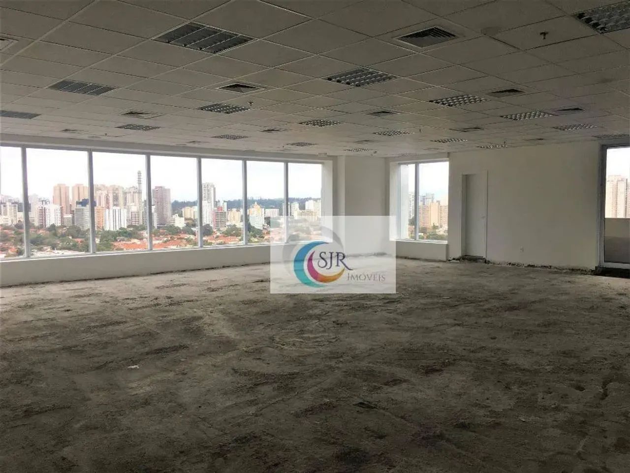 Conjunto comercial com 410m² em vão livre com 10 vagas de garagem! - Foto 4