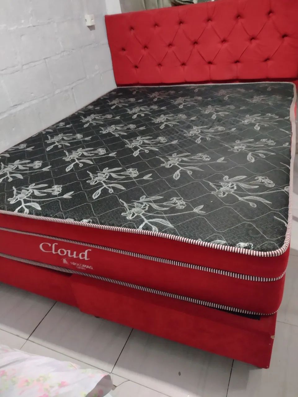 Cama com massageador 
