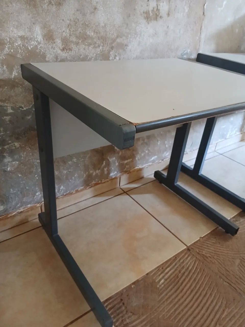 MESA 80 cm estudo ou trabalho cinza  - Foto 3
