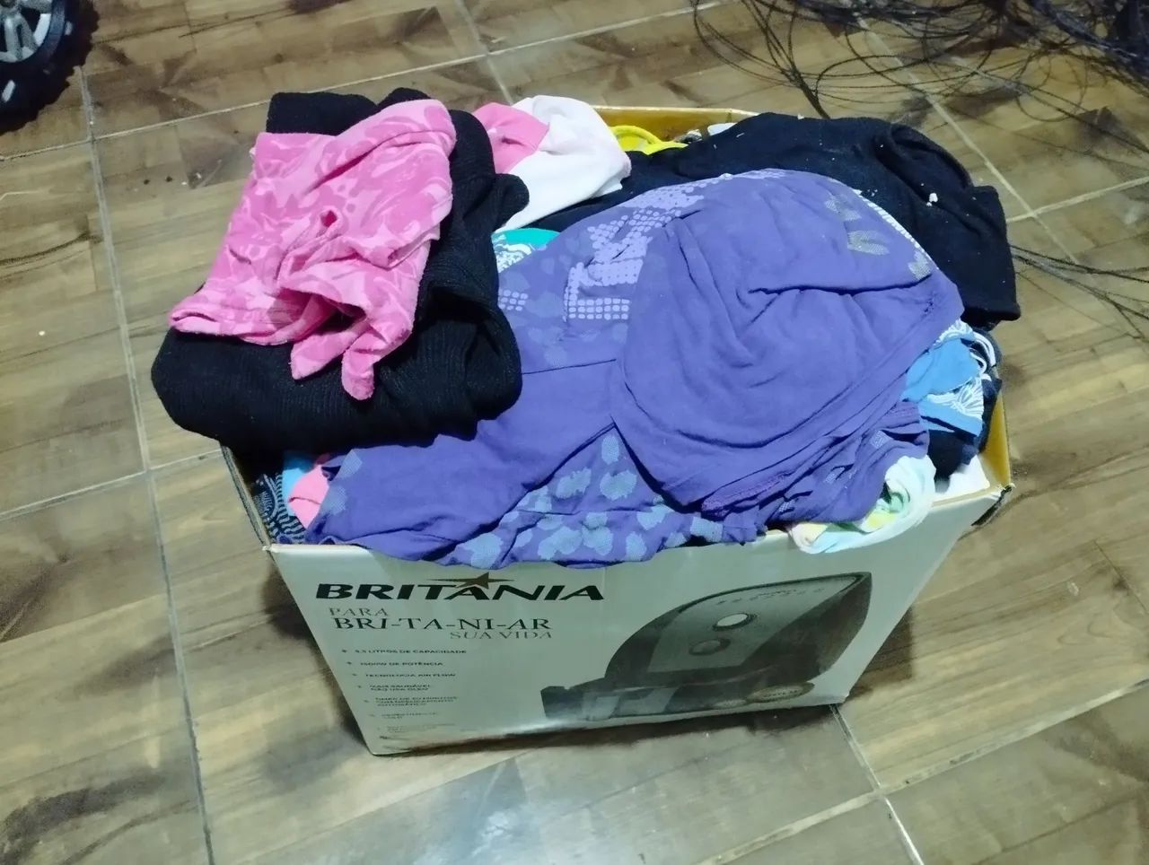 Roupas DOAÇÃO!!! - Foto 4