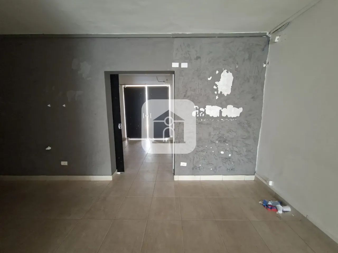 Loja para locação no bairro Osvaldo Rezende - Foto 2