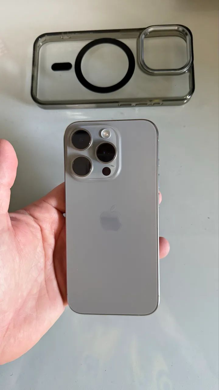 iPhone 15 PRO 256gb em 12x no cartão - Celulares e Smartphones