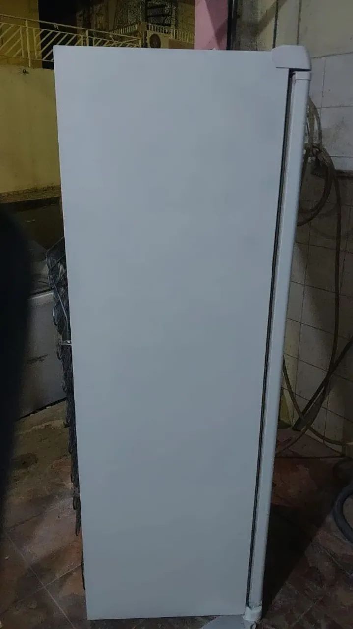 Geladeira duas portas frosfree em ótimo estado  - Foto 3