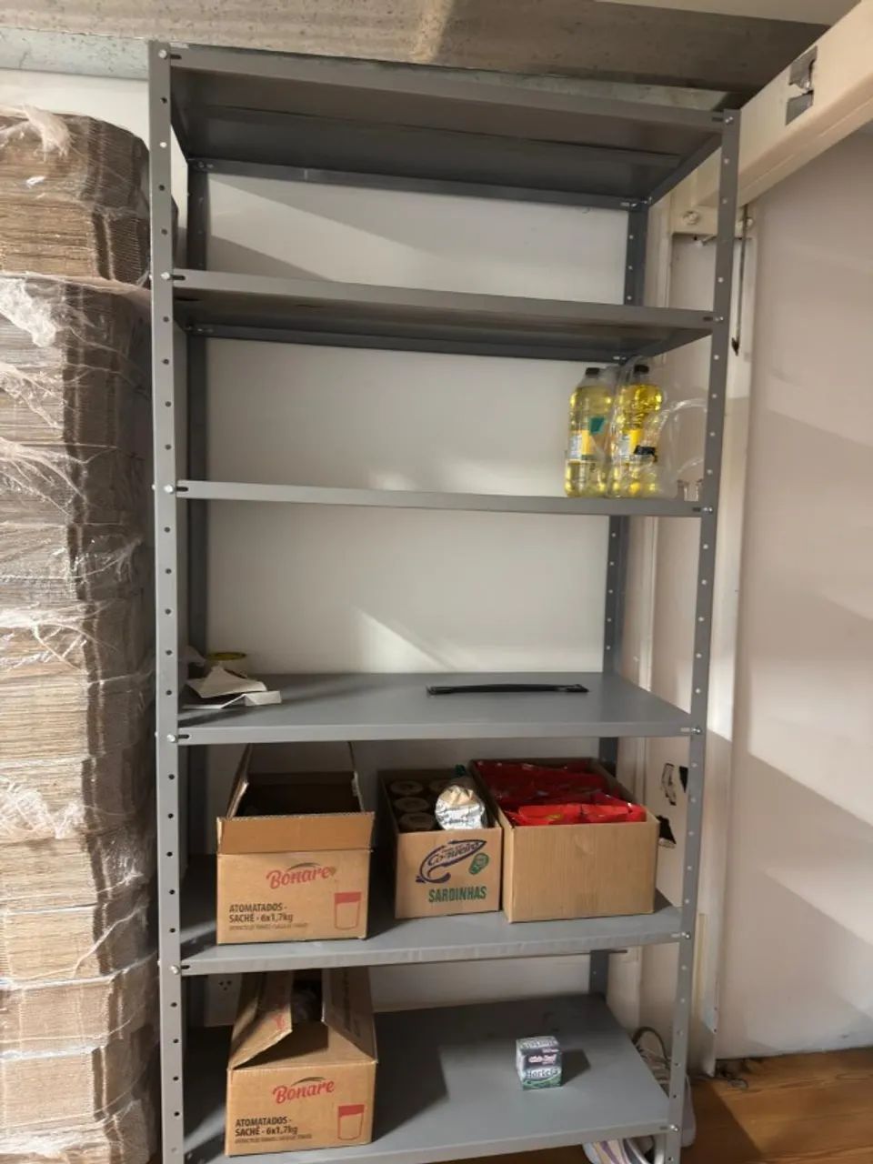 Prateleiras, Estantes de Metal (SEMI-NOVA)