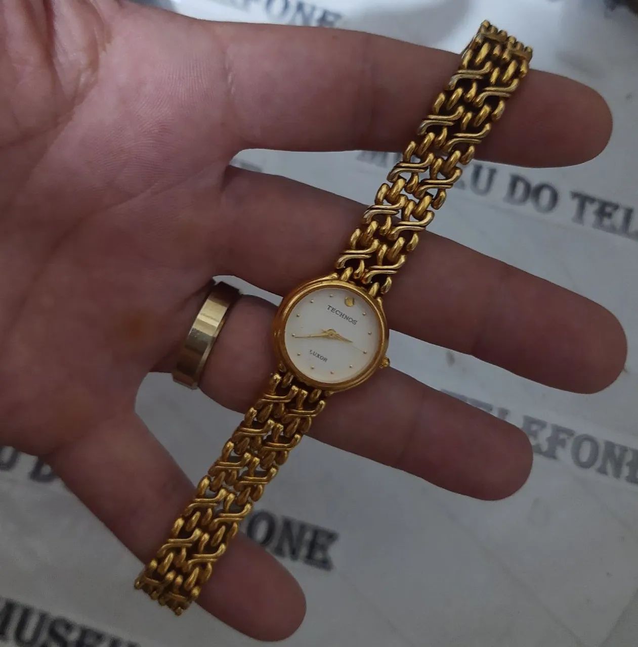 Relógio feminino technos lindo RELIQUIA original  - Foto 4