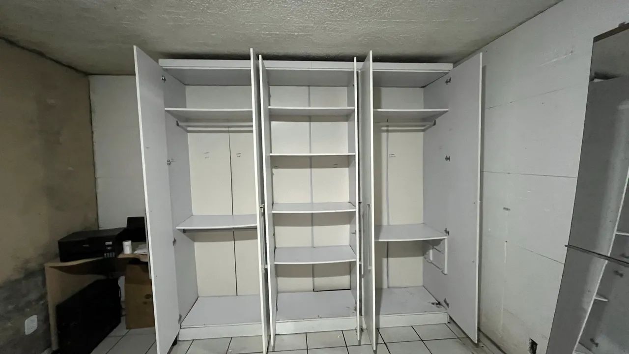Guarda-Roupa de Casal Branco (6 Portas) - Foto 5