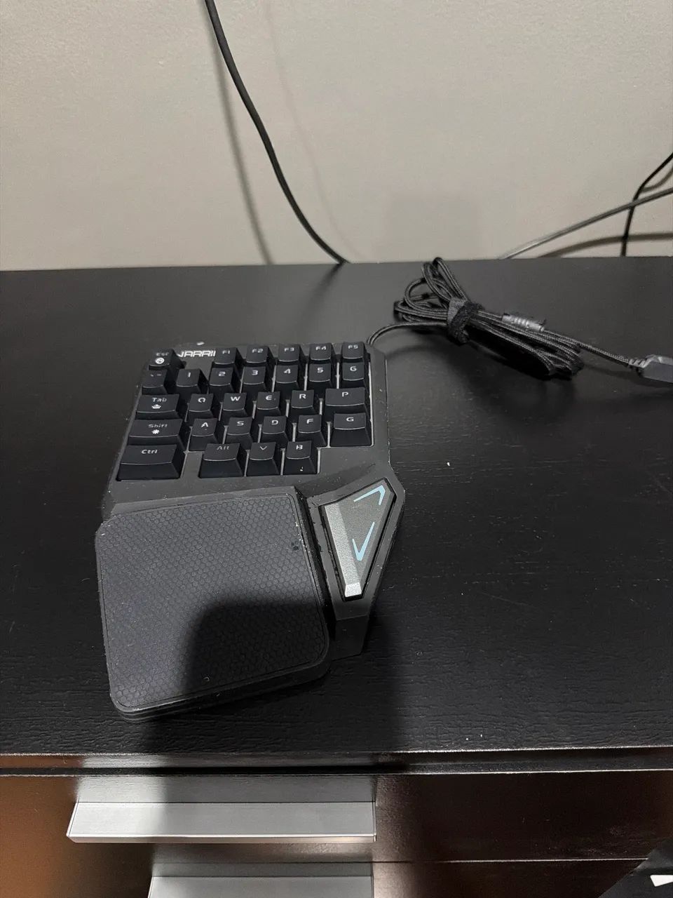 Teclado gamer Warrior - 1 mão