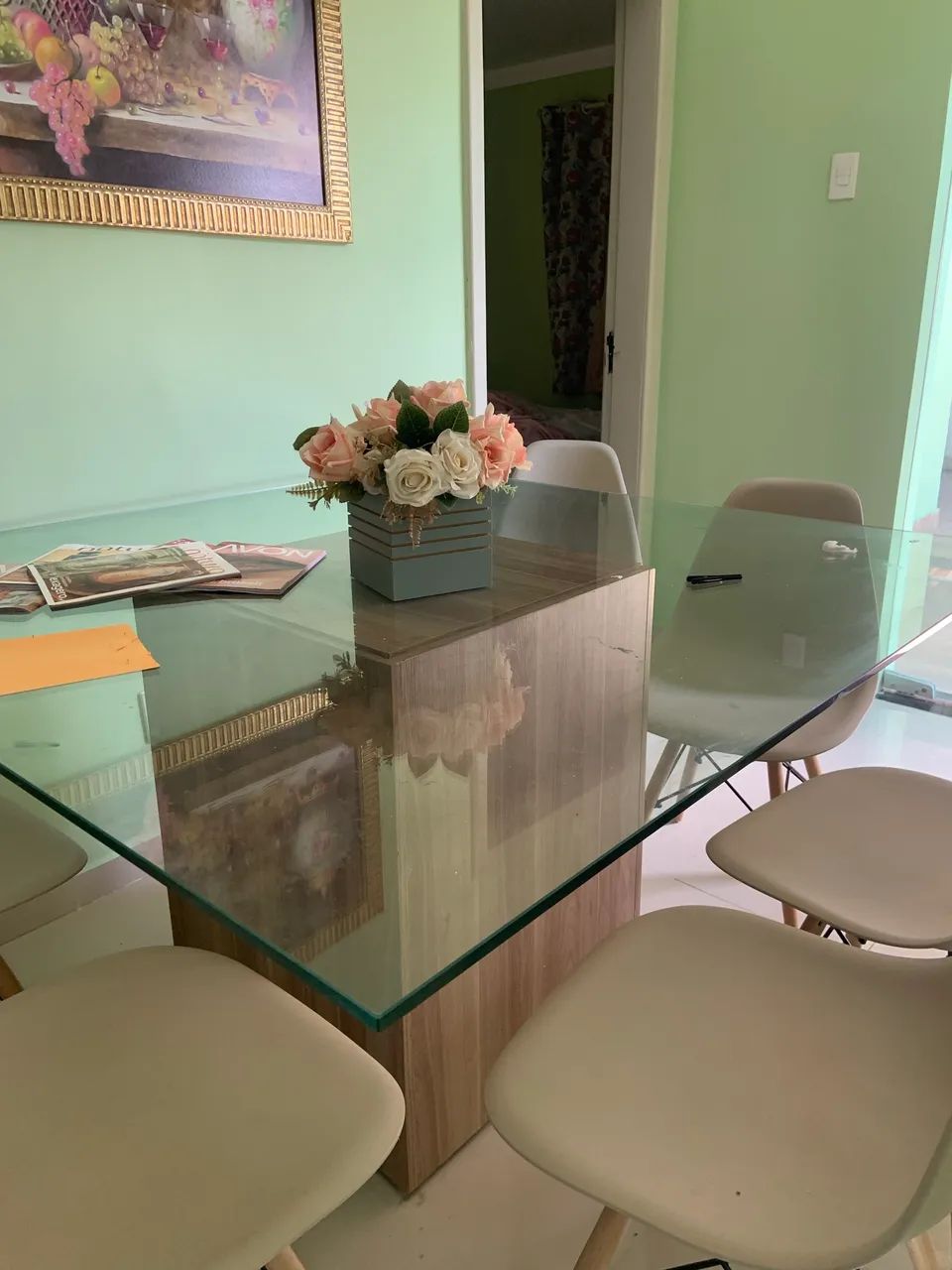 Mesa grande  de vidro com 6 cadeiras  - Foto 2