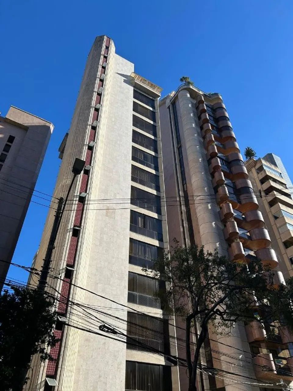 Excelente 4 quartos a poucos passos do Minas