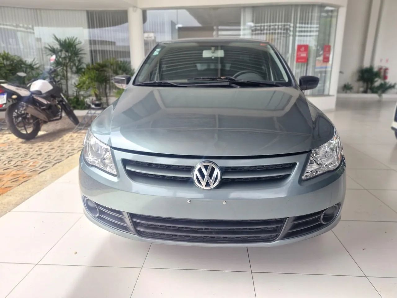 Volkswagen Voyage VOYAGE 1.0/1.0 City Mi Total Flex 8V 4p 2010