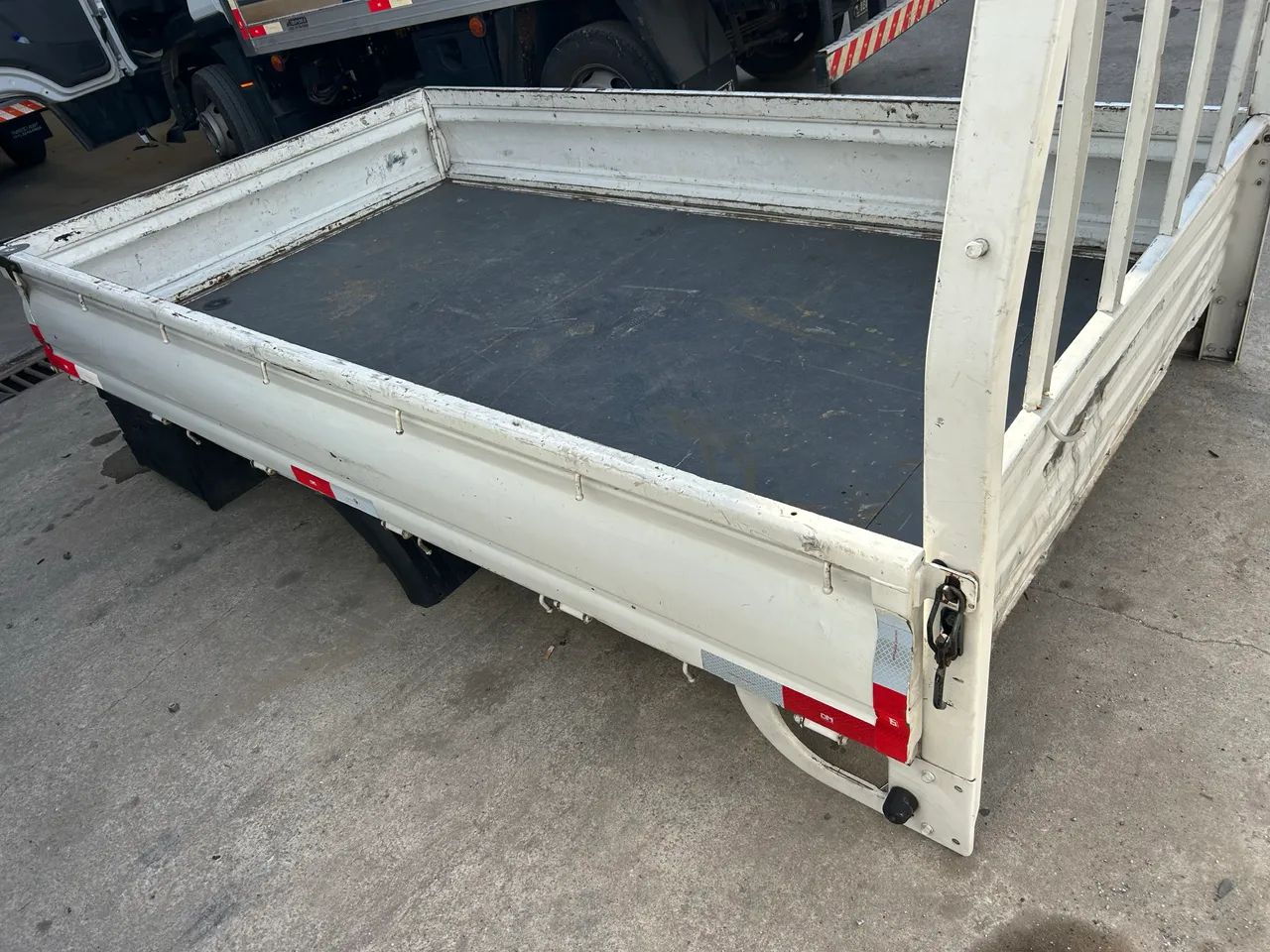 CARROCERIA FERRO ORIGINAL KIA BONGO - Foto 3