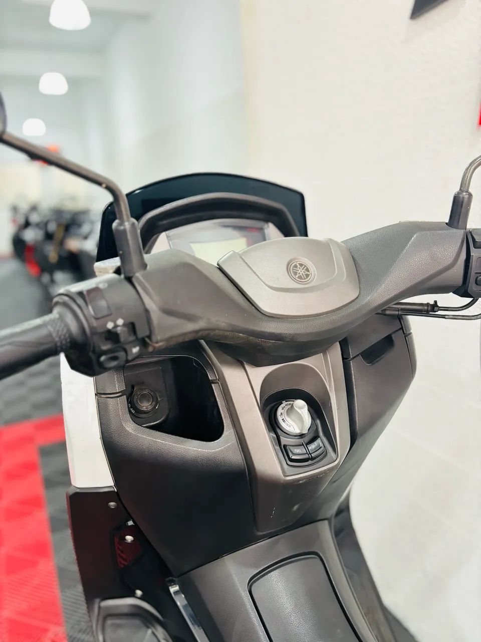 YAMAHA NMAX 160  - Foto 5