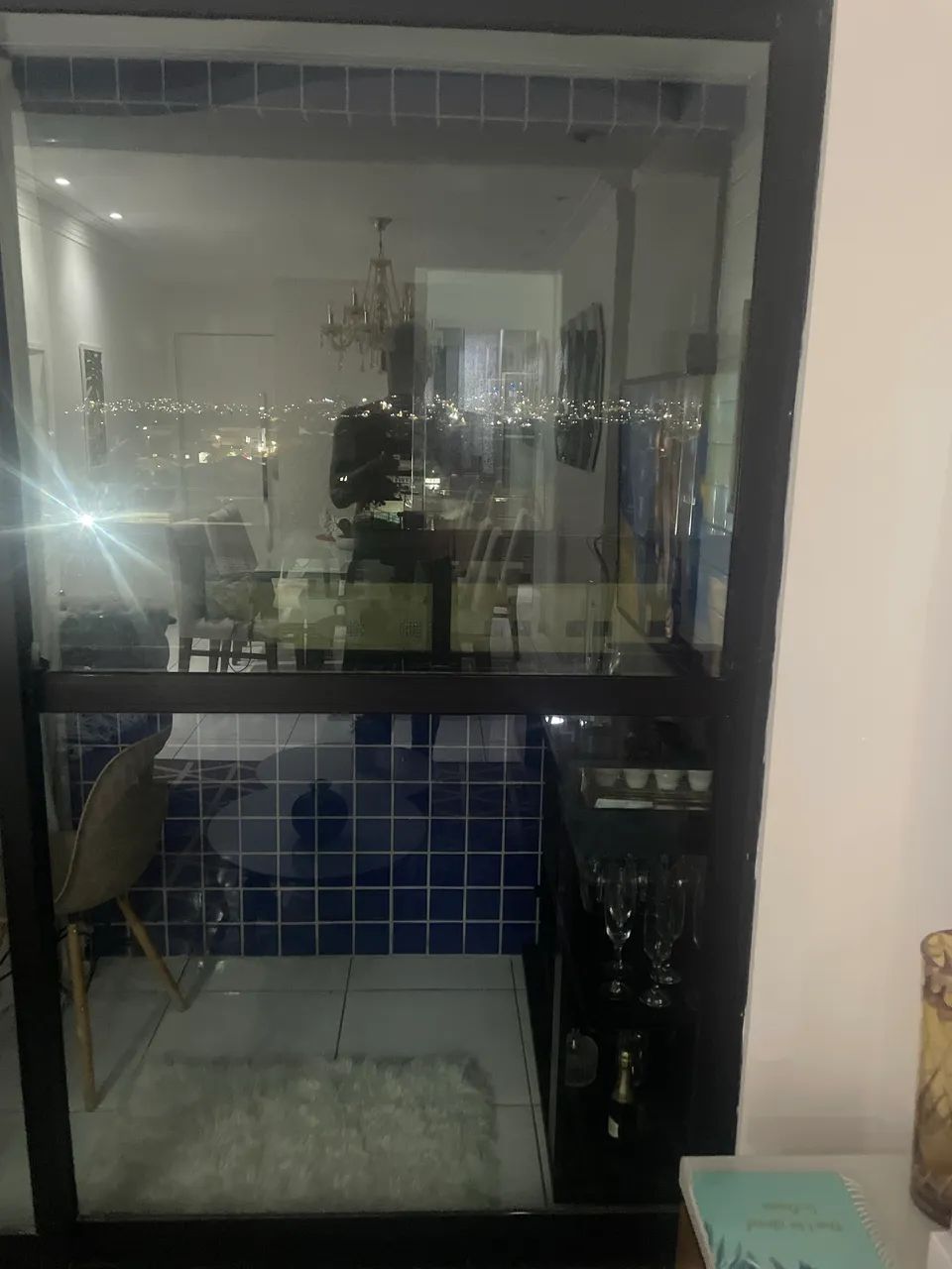 Porta vidro verde de corre 